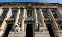 Câmara rejeita contas de Schneider