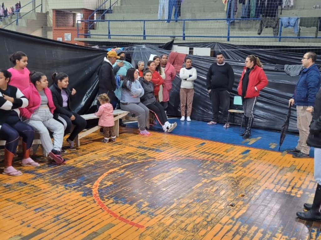 Secretaria de Habitação orienta famílias sobre Auxílio Reconstrução