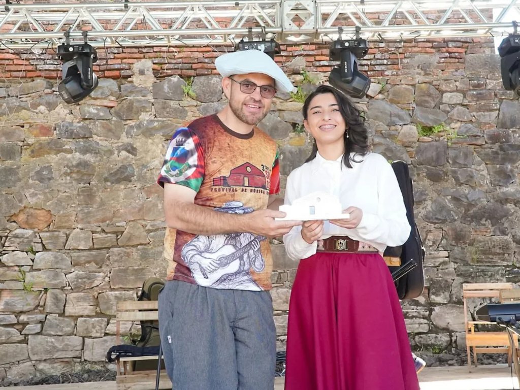 Uruguaianense vence festival de música em Quaraí