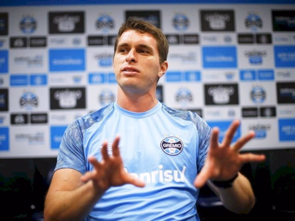 Grêmio confirma Thiago Gomes como técnico interino