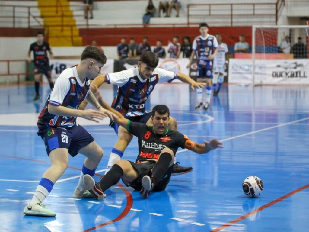 AEU vence em Itaqui e joga por empate para conquistar a Taça Farroupilha