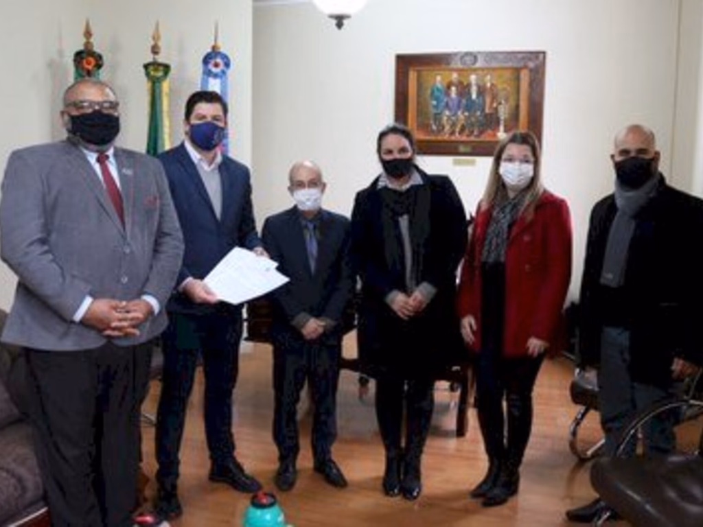 Câmara pleiteia recursos para projetos