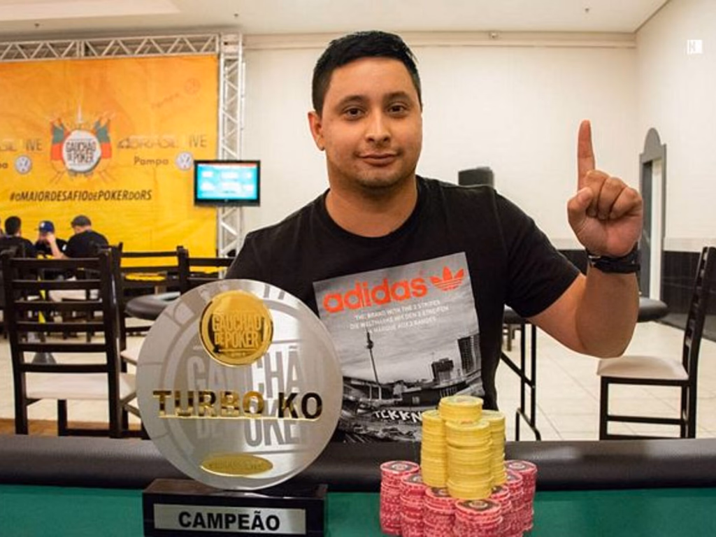 Uruguaianense ganha torneio no Gauchão de Poker em Passo Fundo