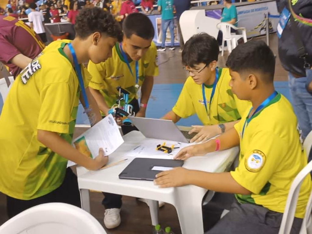 Uruguaiana conquista medalha de bronze em competição nacional de robótica