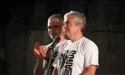 Prefeito veta “PL da Censura”