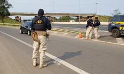 Corpo de Bombeiros realiza treinamento para operações aquáticas