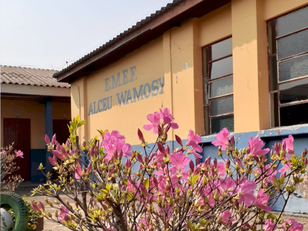 Turno integral beneficia mais de 200 alunos