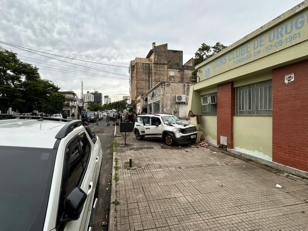 Motorista foge da domiciliar e volta para cadeia