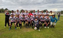 Grêmio empata e recebe troféu no torneio