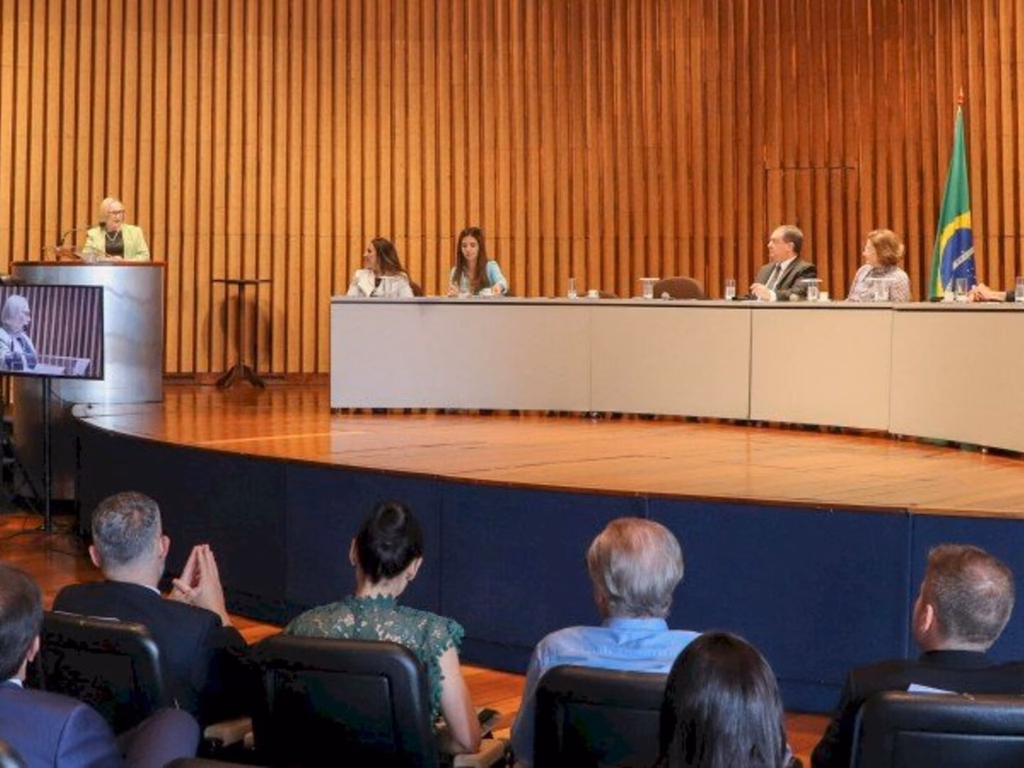 Executivo e Judiciário assinam termo de cooperação