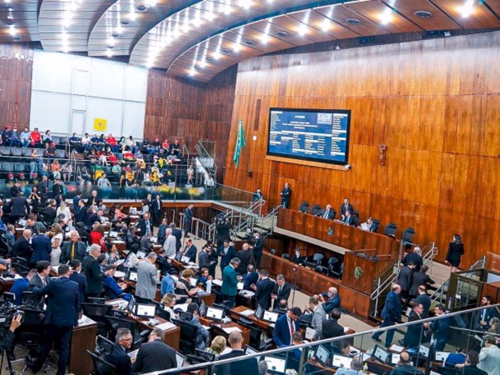Assembleia Legislativa aprova aumento do mínimo regional em 10,6%