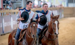 Celemaster carimba vaga na semi com goleada