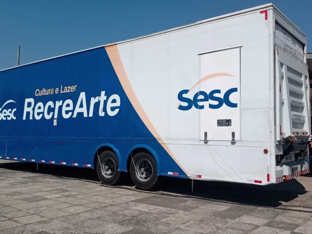 Carreta RecreArte realiza ações voltadasa cultura no município
