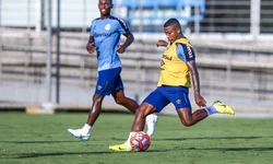 Marta iguala Klose na artilharia histórica de Copas do Mundo