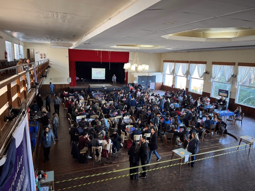 Estudantes enfrentam desafios na 5ª edição do Ideathon