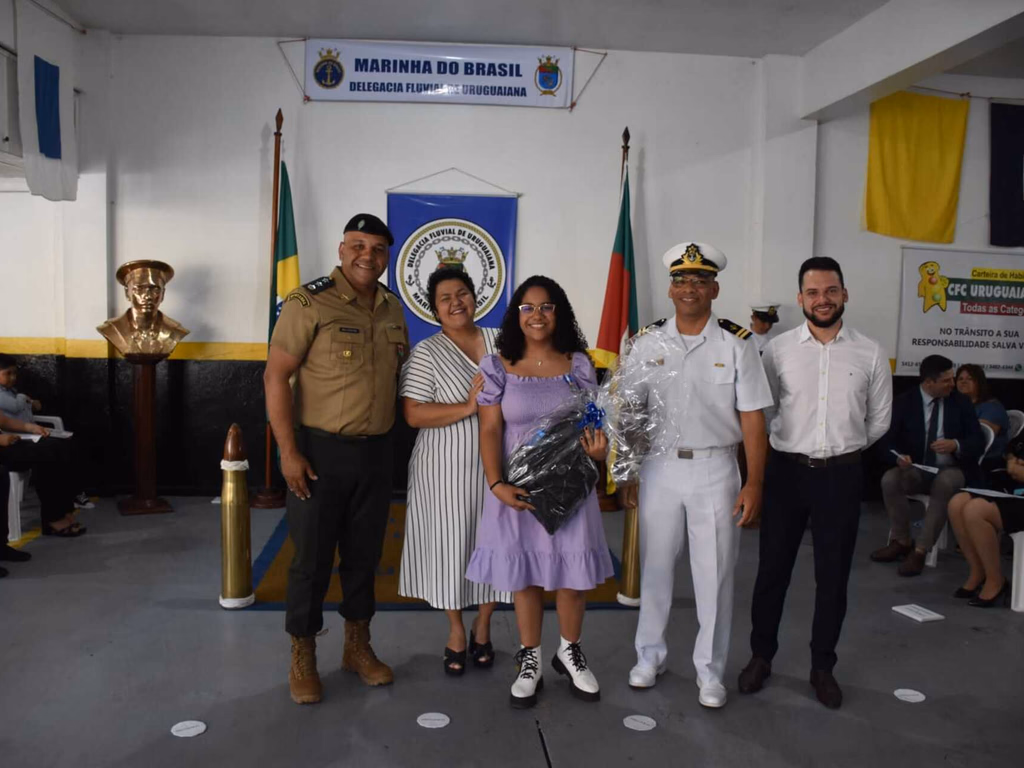 Delegacia Fluvial realiza Cerimônia da Operação Cisne Branco