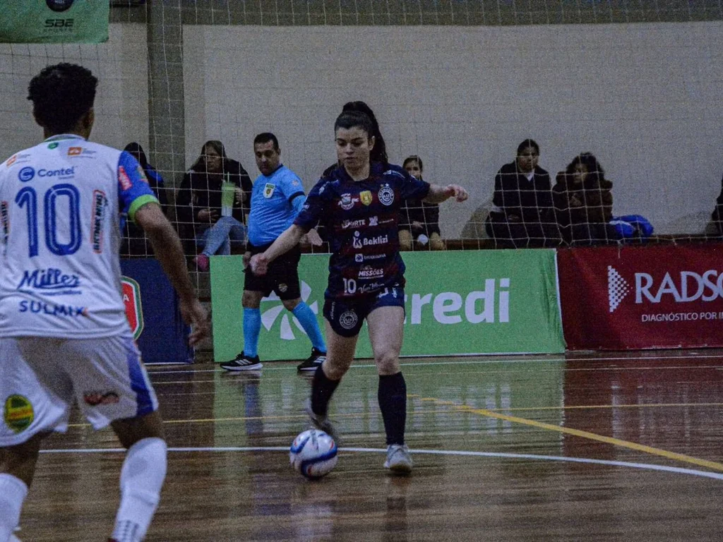 Celemaster atropela e dá show na Liga Gaúcha