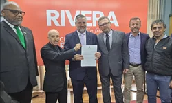 Proposta do Hospital Federal  é entregue ao ministro Pimenta