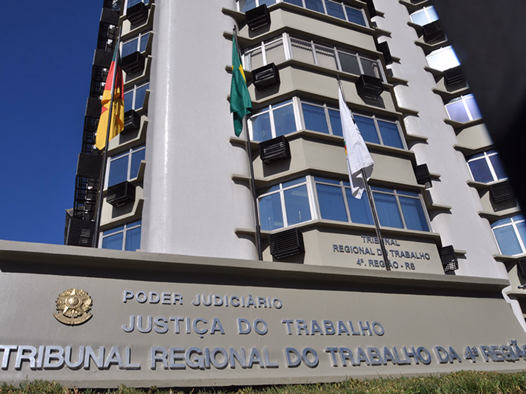 Judiciário retoma funcionamento integral de processos 