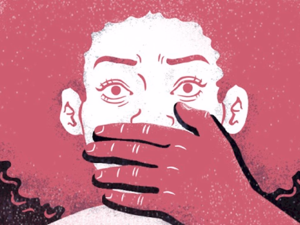 Mulher é esfaqueada pelo ex-companheiro