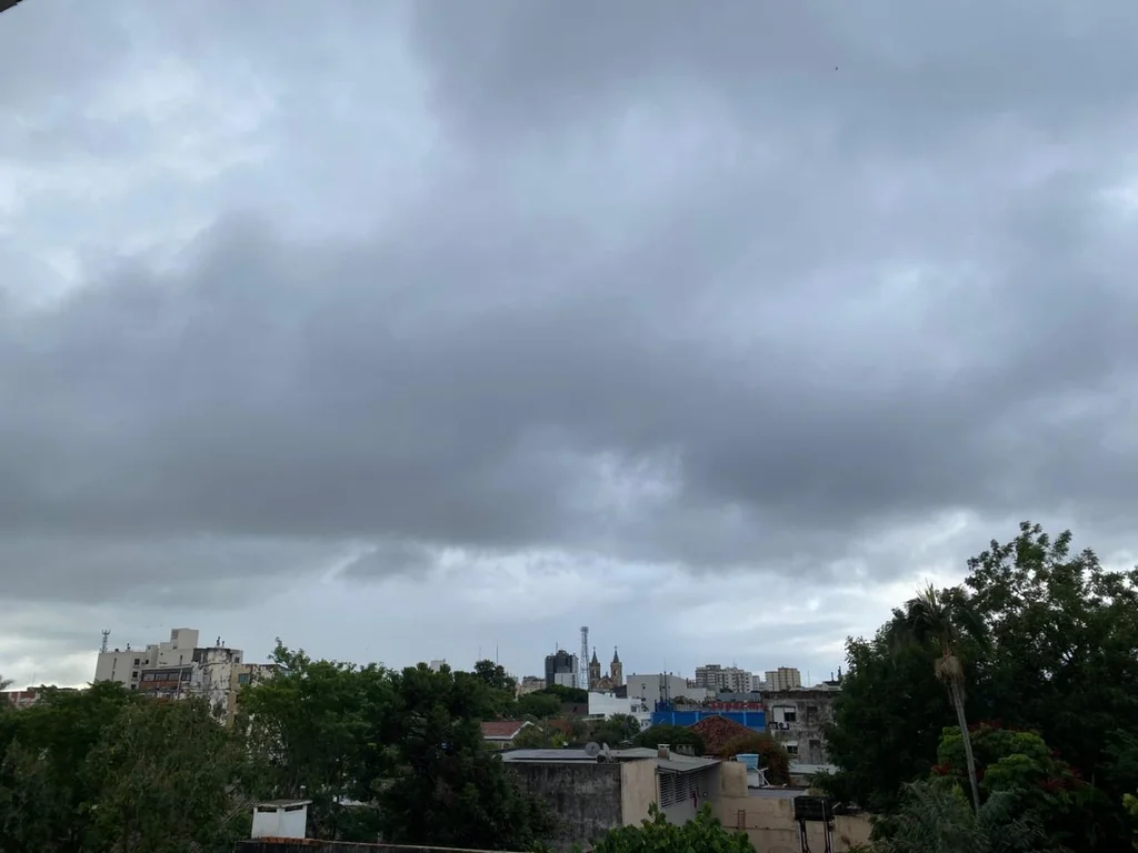 Uruguaiana registrou 83 milímetros de chuva em 24 horas