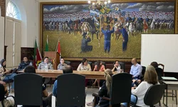 Homem é encontrado ferido e sem identificação