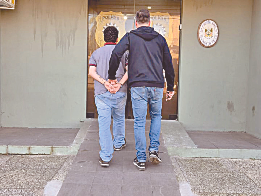 DPCA prende homem suspeito de extorsão