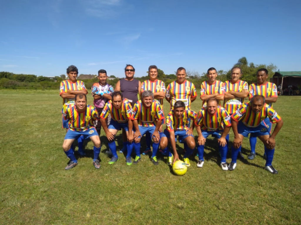 Flamengo empata e mantém liderança