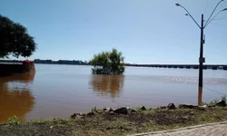 Rio Uruguai está recuando em Uruguaiana