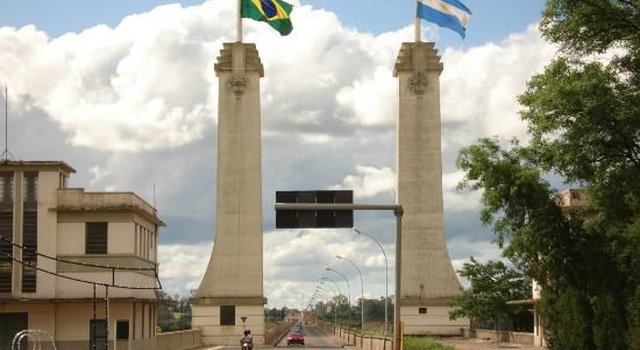 Quase 350 mil pessoas passaram pela Ponte de Uruguaiana em janeiro