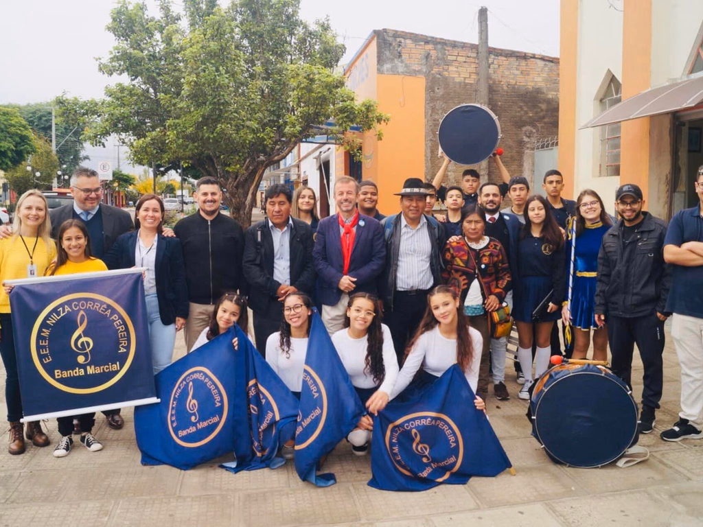 Banda Marcial recebe Comitiva da União Europeia