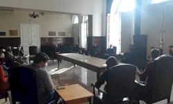 Prefeitos rejeitam proposta de Leite para assumir controle das bandeiras