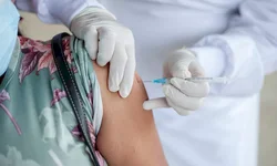 Coronavac com reforço da Pfizer gera imunidade de 97,3%