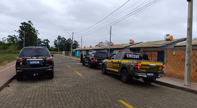 PF e Choque verificam ocupação de moradias no Olavo Rodrigues