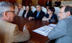 Eleição para diretores acontece nesta terça-feira