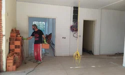 Incêndio atinge caminhões na Santos Dumont