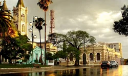 Foguete chinês fora de controle deve cair na Terra até sábado