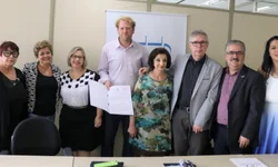 Diretores de 64 escolas estaduais tomam posse hoje no Teatro Municipal