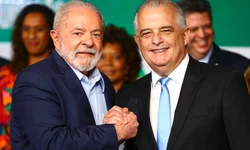 Celemaster carimba vaga na semi com goleada