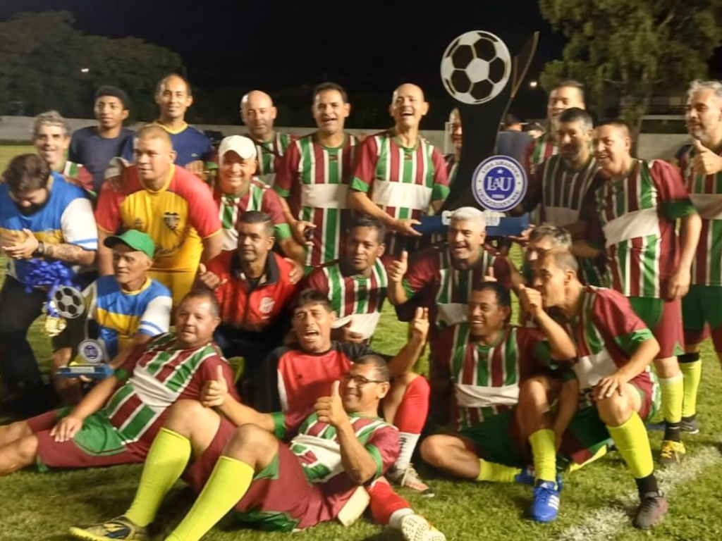 La Coruna é o campeão da Liga Amadora Uruguaianense Cinquentão