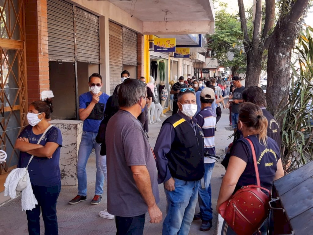 Procon de Uruguaiana segue fiscalizando aglomerações