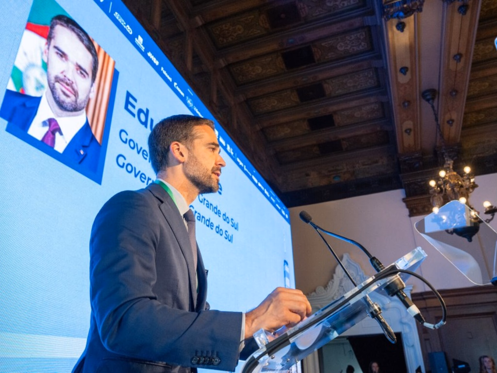 Deputado denuncia Eduardo Leite por promoção em vídeo institucional