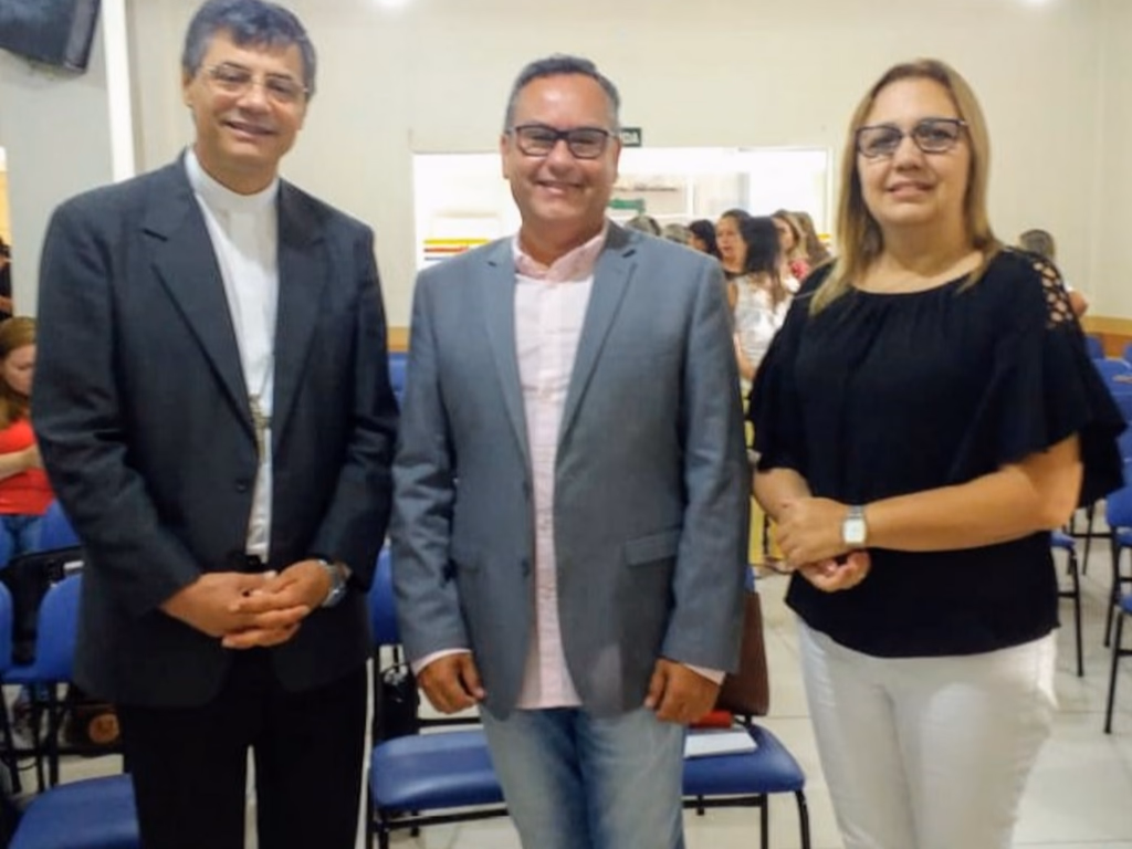 Abertura do ano letivo da rede municipal acontece nesta quarta no Teatro