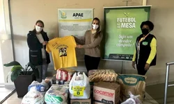 Hamilton vence GP da Inglaterra após acidente com Verstappen