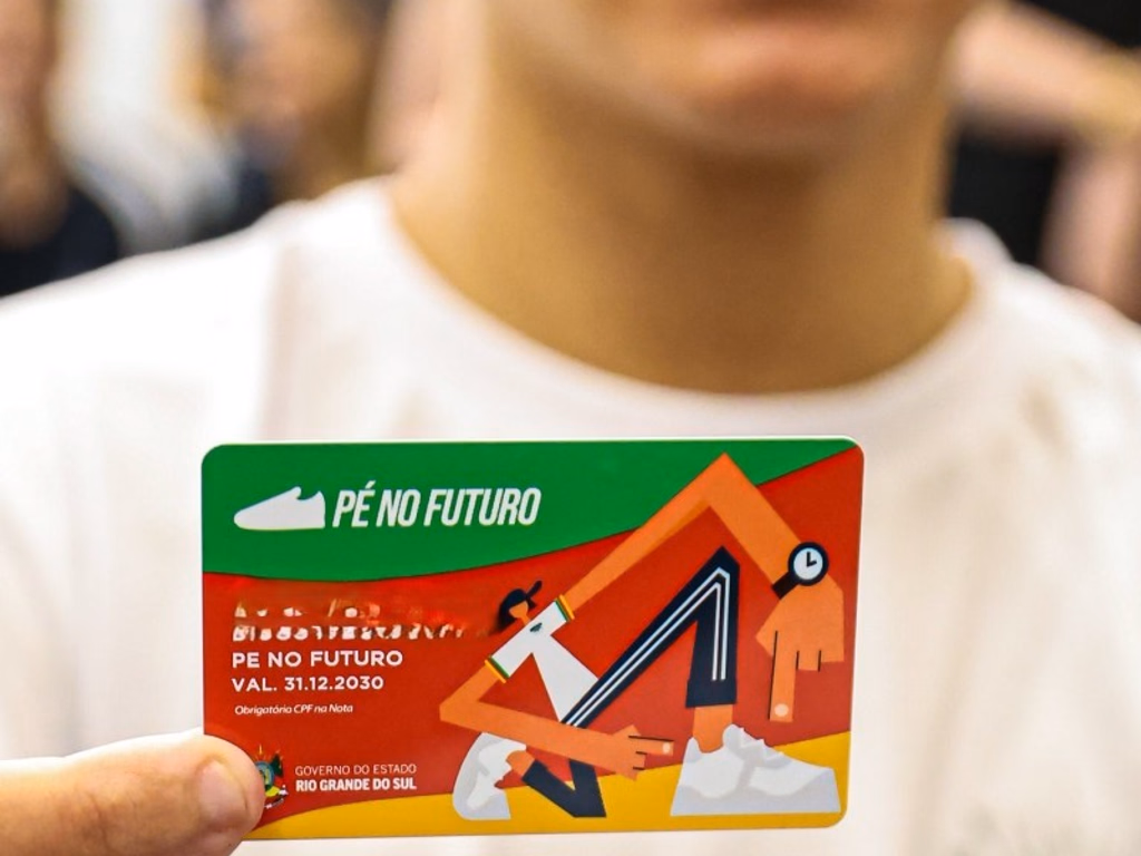 Alunos têm até quinta-feira para retirar benefício do Pé no Futuro