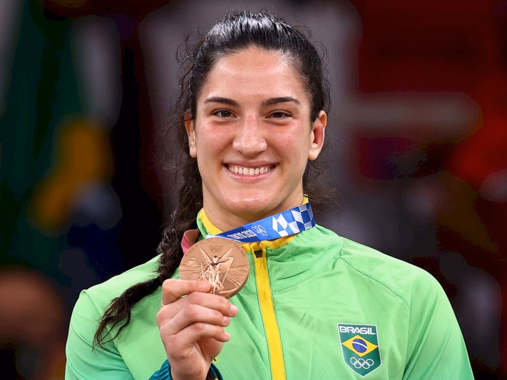 Mayra Aguiar faz história e é bronze nas Olimpíadas de Tóquio