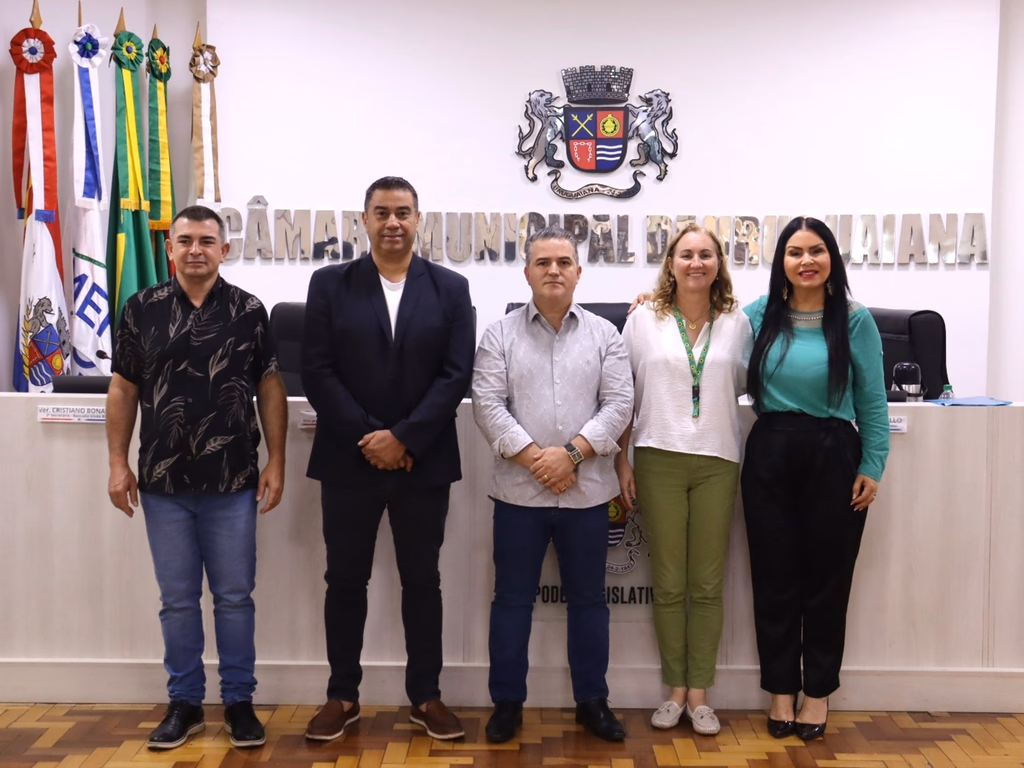 Novo presidente toma posse visando o aumento de vereadores