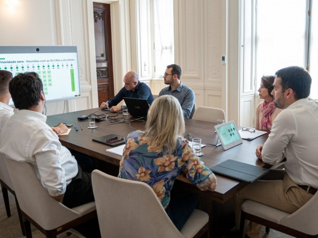 Governo apresenta diagnóstico e plano de ação emergencial para escolas