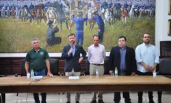 Deputados não votam PEC que controla contas do TCE