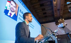 AL homenageia ex-governador Olívio Dutra